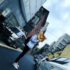 Meet your Posher, Zhiming